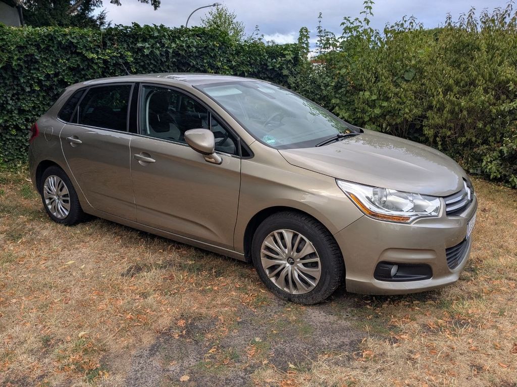 Bild des Angebotes Citroën C4 e-HDi 110 SELECTION EGS6 SELECTION