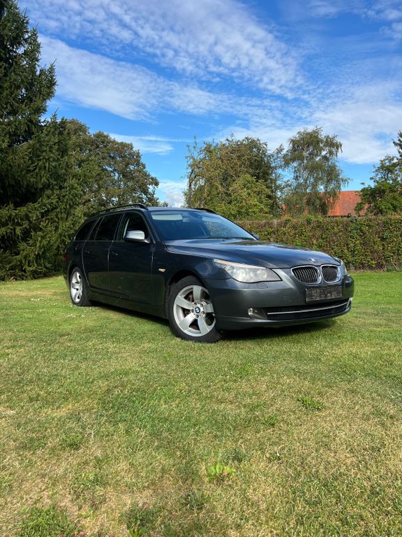 Bild des Angebotes BMW 525i touring E61 AHK SoftClose