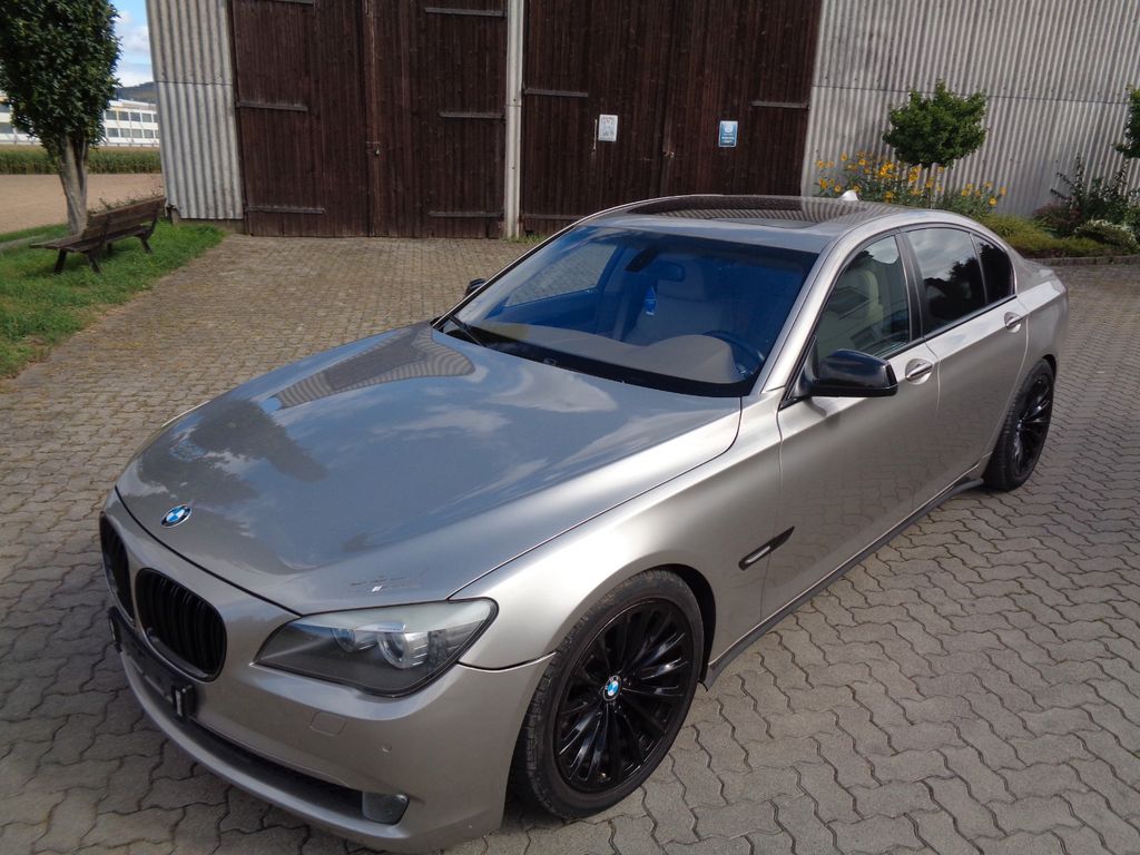 Bild des Angebotes BMW 750 Li,Softclose,19 Zoll,H&R Gewindefahrwerk