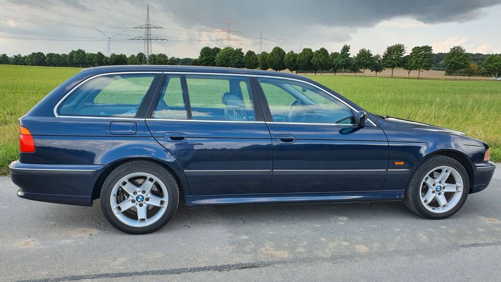 Bild des Angebotes BMW 528i Touring - `TüV Neu`