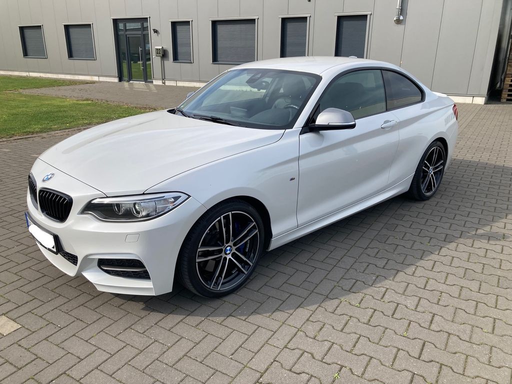 Bild des Angebotes BMW M235i Steptronic Coupé - H/K, Keyless, 8 fach