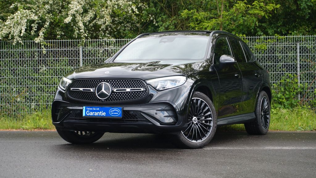 Bild des Angebotes Mercedes-Benz GLC 300 AMG Night-Ed 4Matic LED Pano/Cam/SpurAss