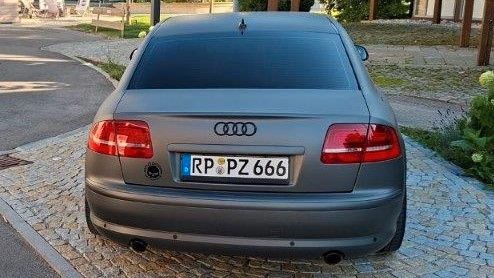 Audi A8 3.0 TDI (DPF) tiptronic quattro -