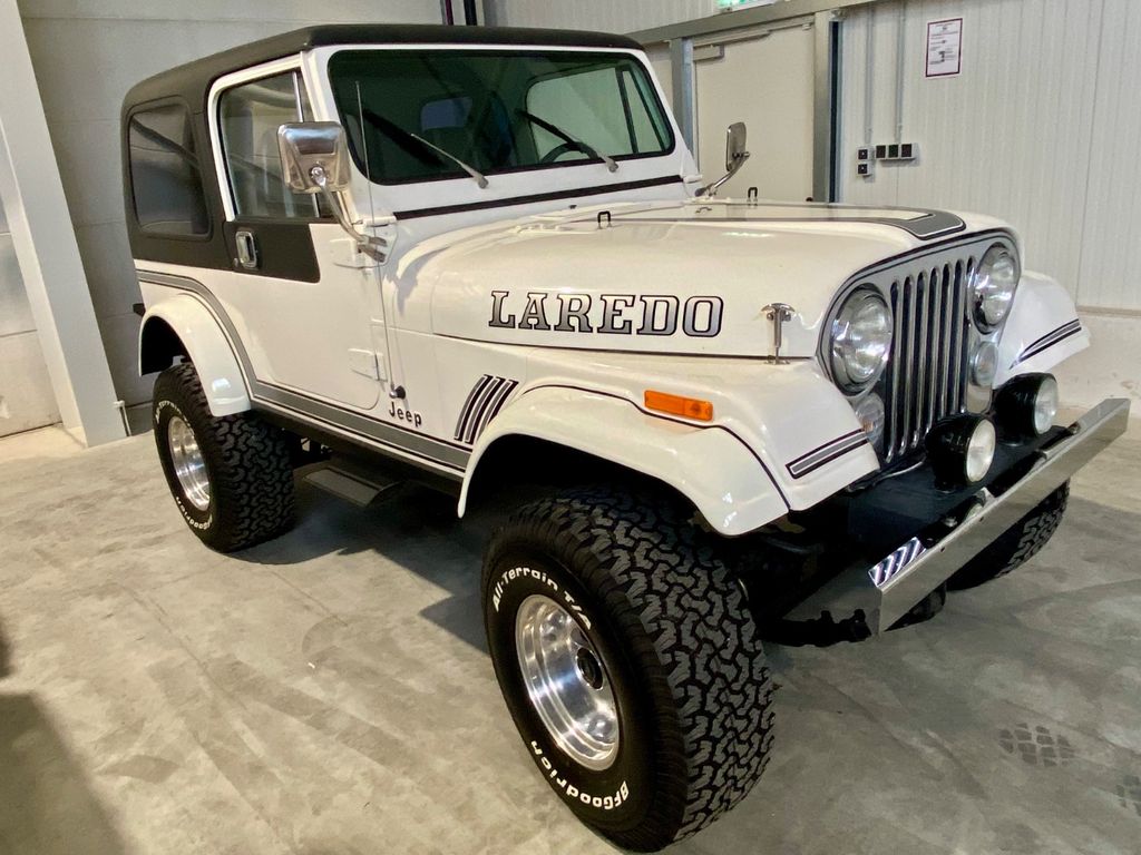 Bild des Angebotes Jeep CJ 7 Laredo - Sammlerzustand mit H Gutachten