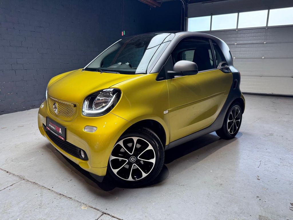 Bild des Angebotes Smart Fortwo 0.9 Turbo KAT+PANO+KAMERA+NAVI+SHZ+