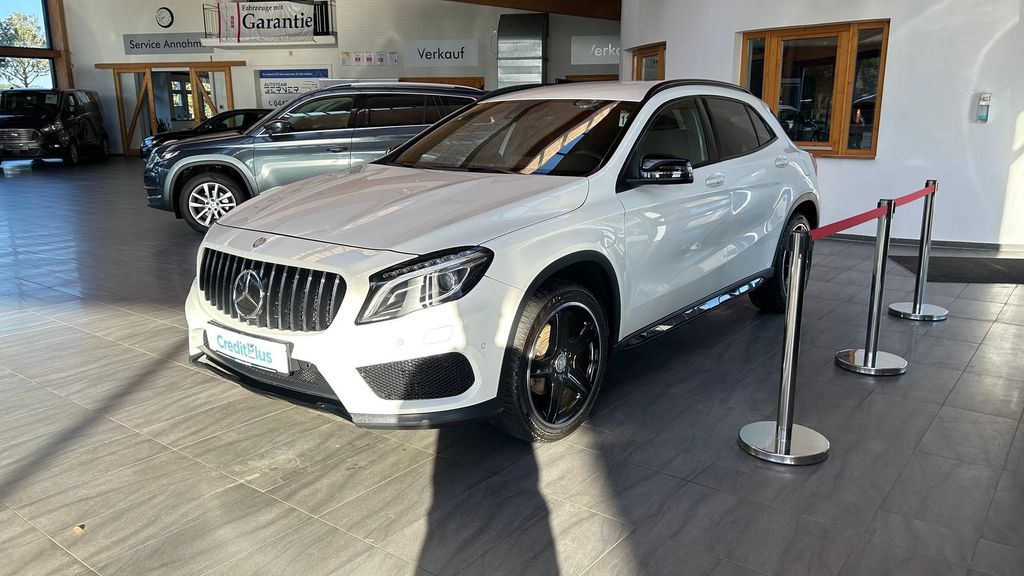 Bild des Angebotes Mercedes-Benz GLA 200 AMG Line *Alcantara*Rück-Kamera*Nightpak