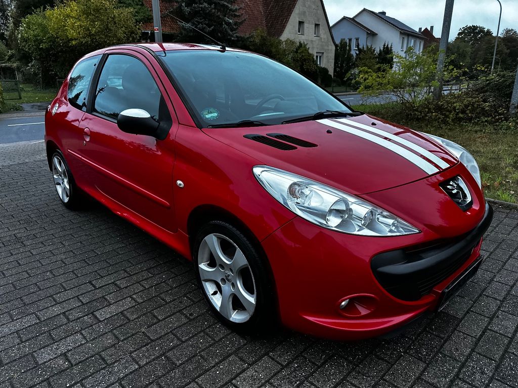 Bild des Angebotes Peugeot 206+ 1.4 Street Racing # TÜV und Zahnriemen NEU