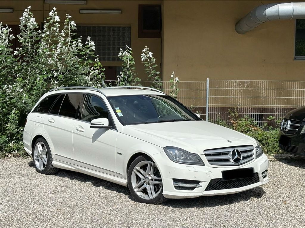 Bild des Angebotes Mercedes-Benz C 300 Cdi Amg Paket 4 Matic*Memory*Shz*Dopelklim