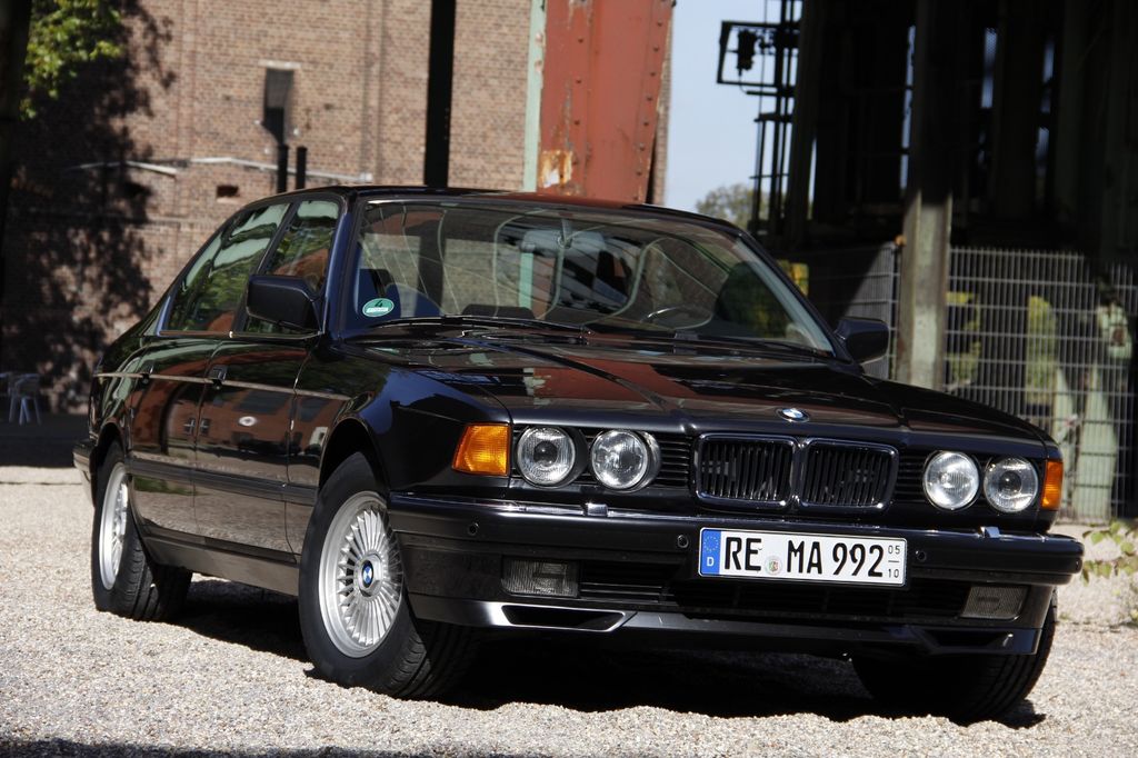 BMW 750iL E32 Oldtimer Bestzustand