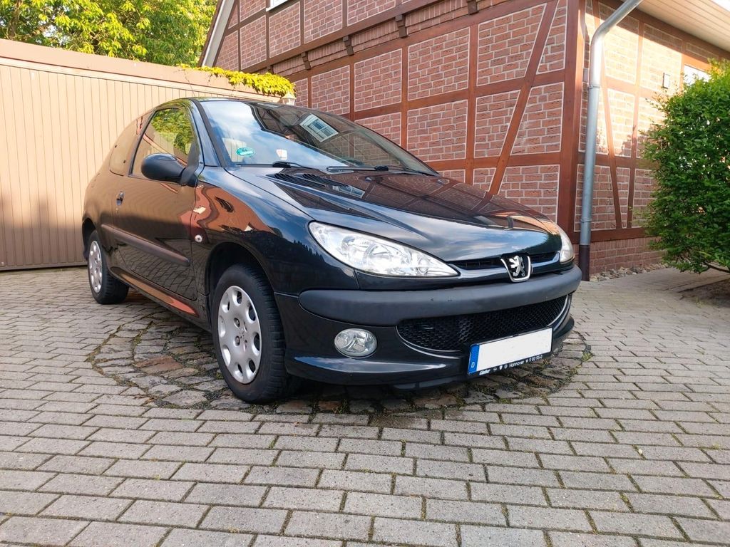 Bild des Angebotes Peugeot 206 Petit Filou 75 Petit Filou