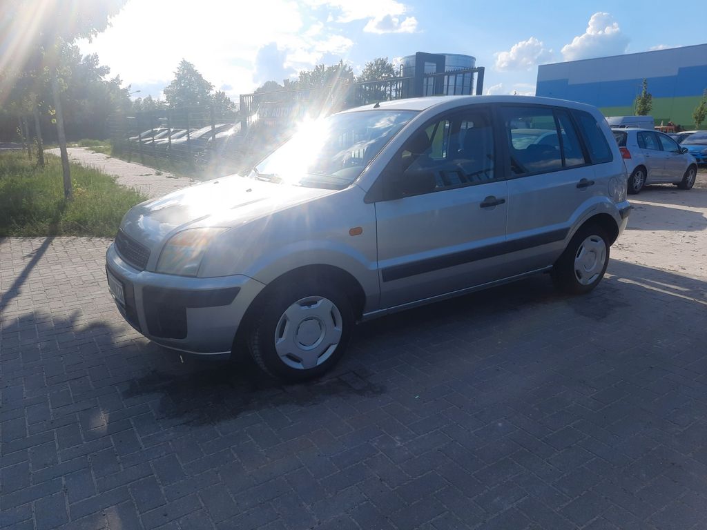 Bild des Angebotes Ford Fusion 1.4 Automatik Tüv neu nur 84.000km Fiesta
