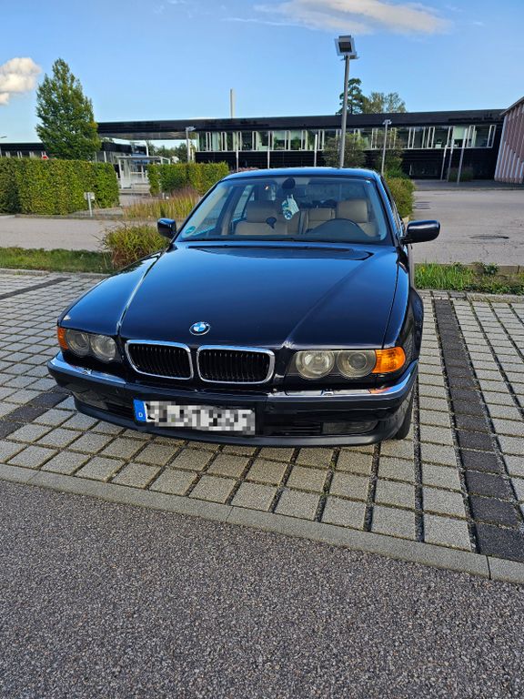 BMW 728i Auto 728i