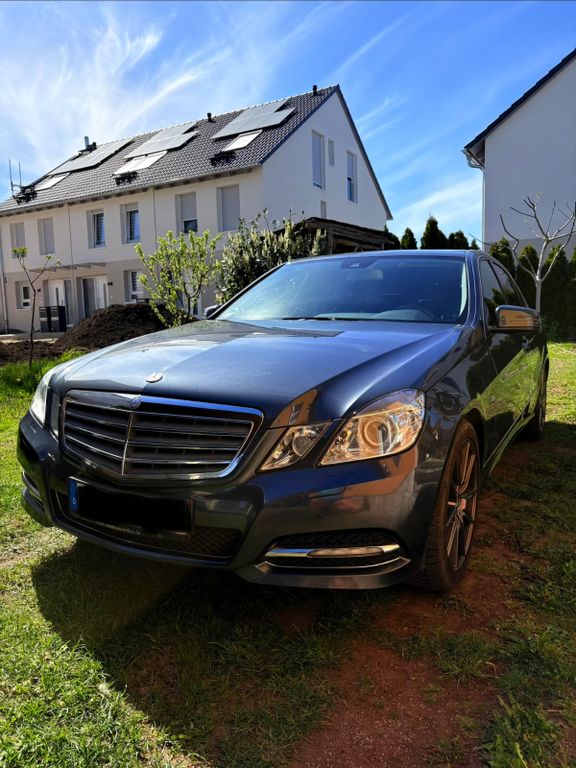 Bild des Angebotes Mercedes-Benz E 220 CDI BlueEFFICIENCY HU NEU AVANTGARDE