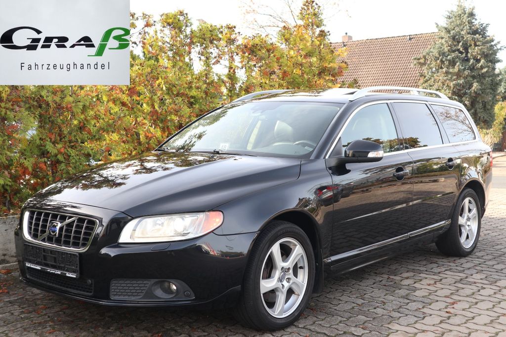 Bild des Angebotes Volvo V70 2.5T Summum (5-Zylinder) /hochw. Ausstattung