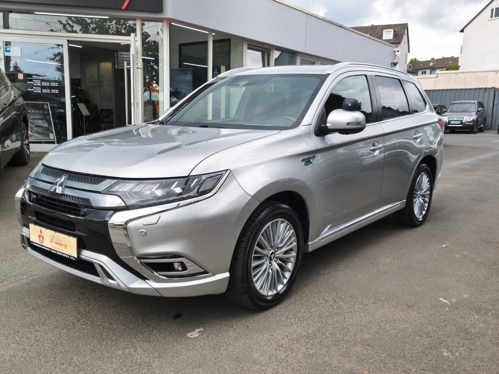 Bild des Angebotes Mitsubishi Outlander Plug-in Hybrid TOP Navi 2.4 MIVEC 4WD