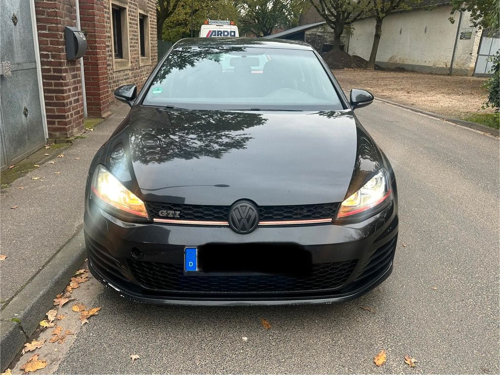 Volkswagen Golf 2.0 TSI DSG BMT GTI