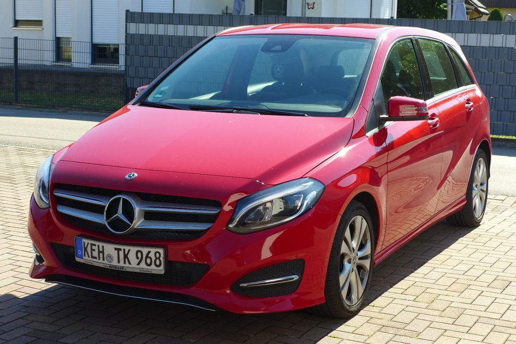 Bild des Angebotes Mercedes-Benz B 250 4Matic LED AHK 8fach Bereift Standheizung