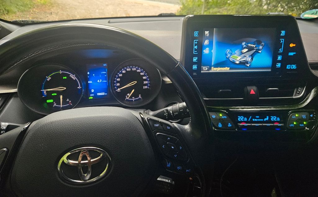 Bild des Angebotes Toyota C-HR 1.8-l-VVTi Hybrid Lounge LED  JBL 1.Hand