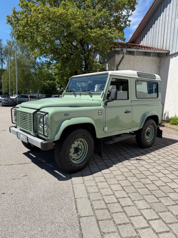 Land Rover Defender * Heritage *