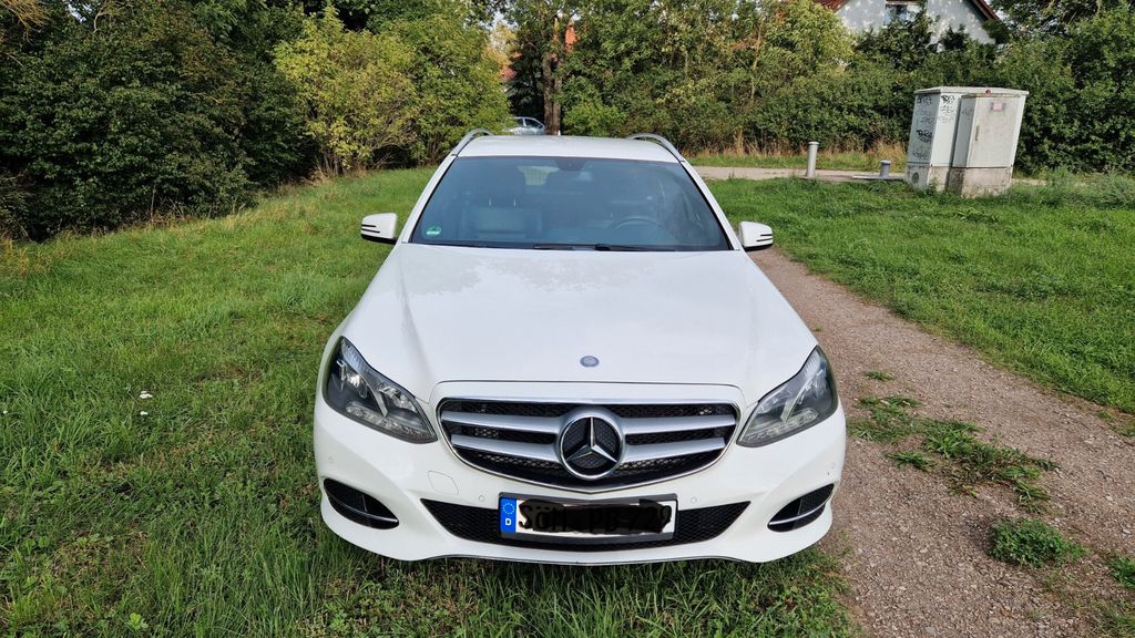 Bild des Angebotes Mercedes-Benz E 220 CDI T-Modell TÜV neu
