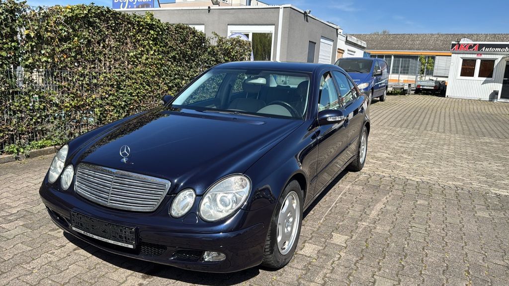 Bild des Angebotes Mercedes-Benz E 240 *Limo *Automatik*2 Hand