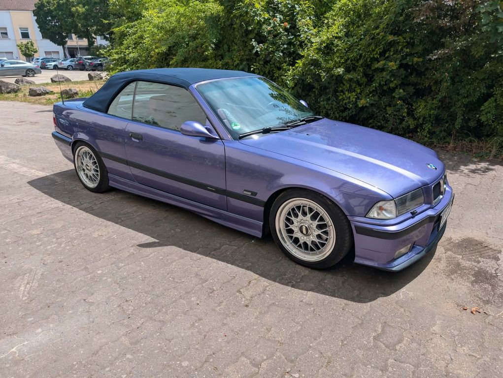 Bild des Angebotes BMW 328i Cabrio Individual Veilchenblau
