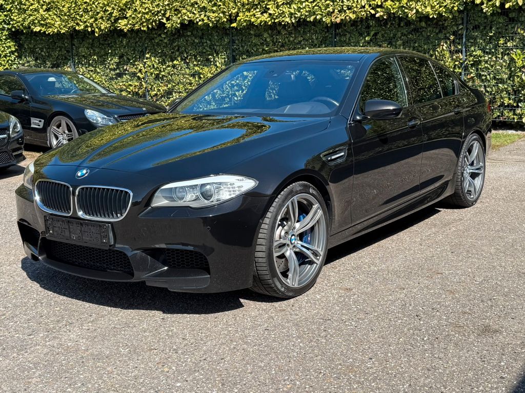 BMW M5 S-DACH/HUD/SITZKLIMA/MWST AUSWEISBAR