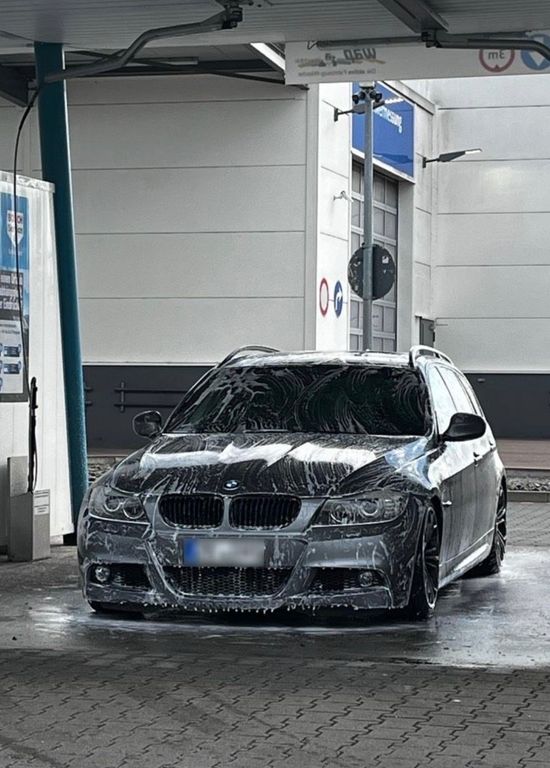 Bild des Angebotes BMW 325i Touring -