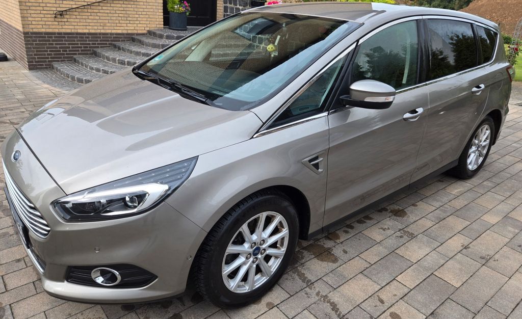 Bild des Angebotes Ford S-Max 2,0 TDCi 132kW Titanium PowerShift Tit...