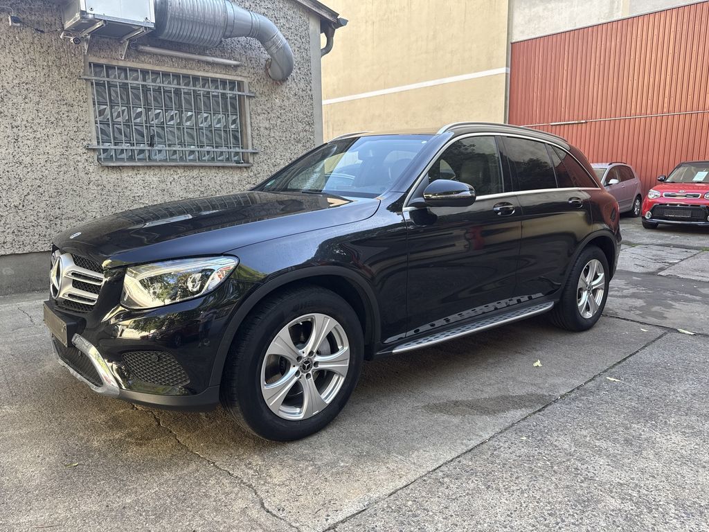 Bild des Angebotes Mercedes-Benz GLC 250 4Matic 9G-Tronic SD Camera Navi Panorama
