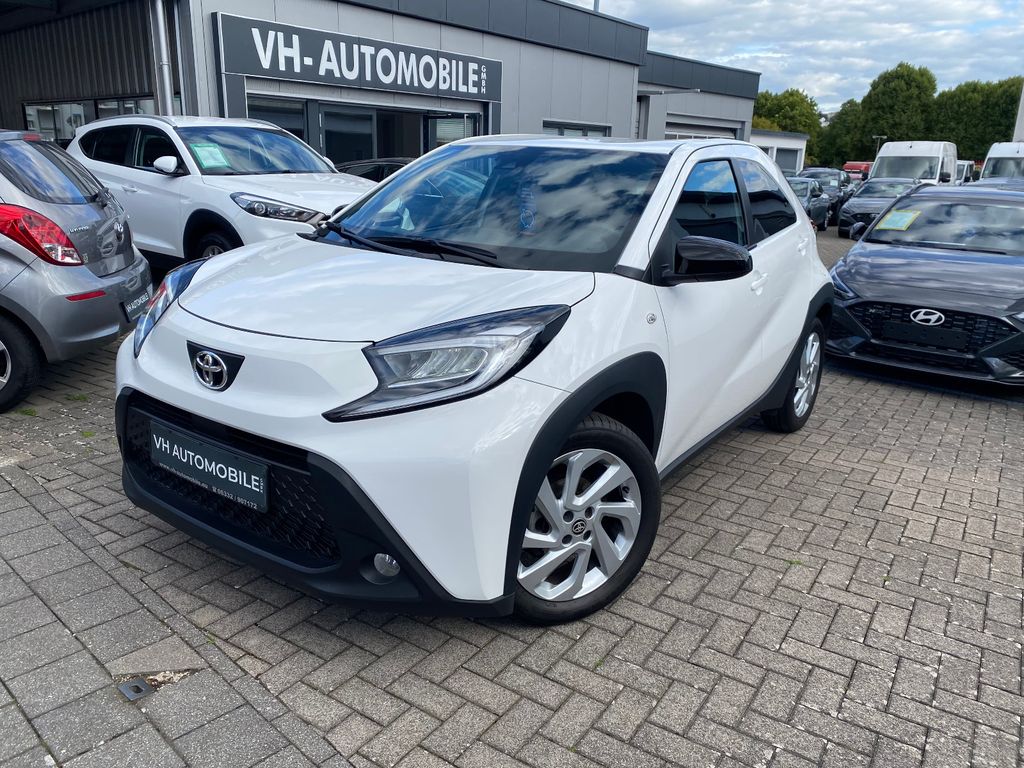 Bild des Angebotes Toyota Aygo(X)*ALU*APPLE&AND*KLIMAAT*LED FSW*R.KAM*Sihz