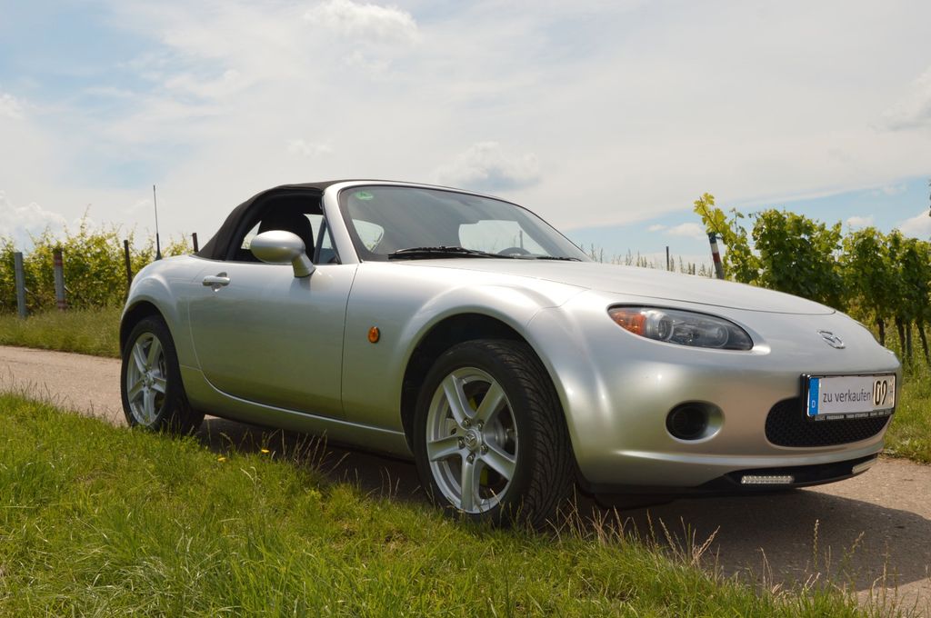 Mazda MX-5 Emotion 1.8 MZR Emotion