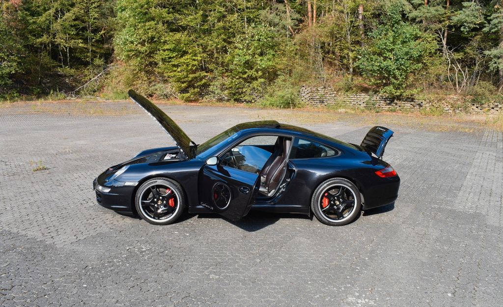 Bild des Angebotes Porsche 997 Carrera S 6G NATURLEDER uFreiDE ERSTLACK