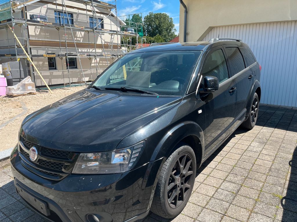 Bild des Angebotes Fiat Freemont 2.0 16V Multijet 170 PS Black Code ...