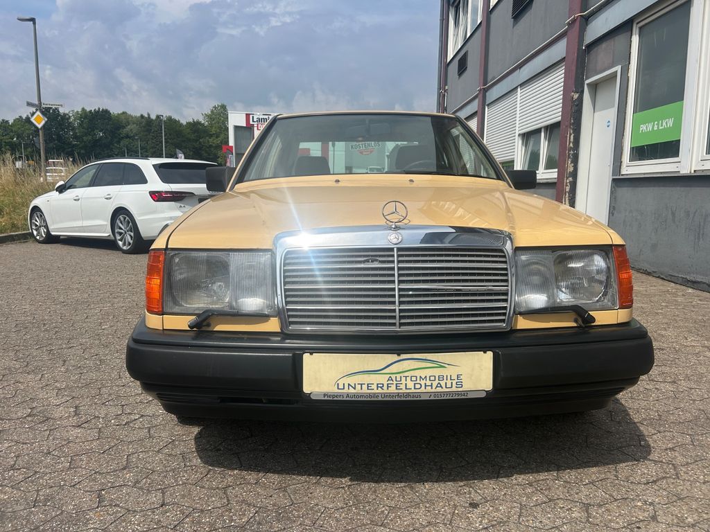 Bild des Angebotes Mercedes-Benz 300E AUTO LEDER 1.HAND KLIMA 81.000 KM