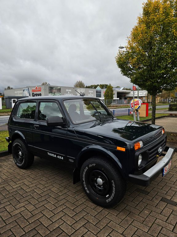 Bild des Angebotes Lada Niva Legend 4x4, Offroad,*LPG/Umbau*Thule Träger