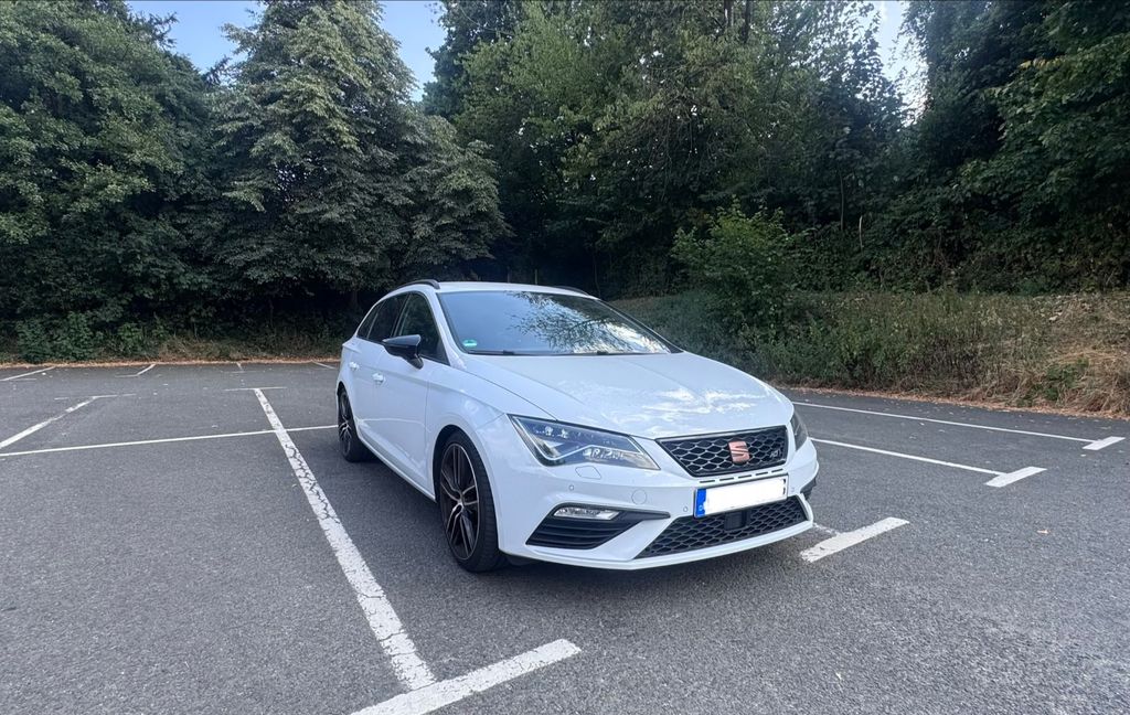 Bild des Angebotes Seat Leon ST 2.0 TSI CUPRA 4Drive DSG (Automatik)