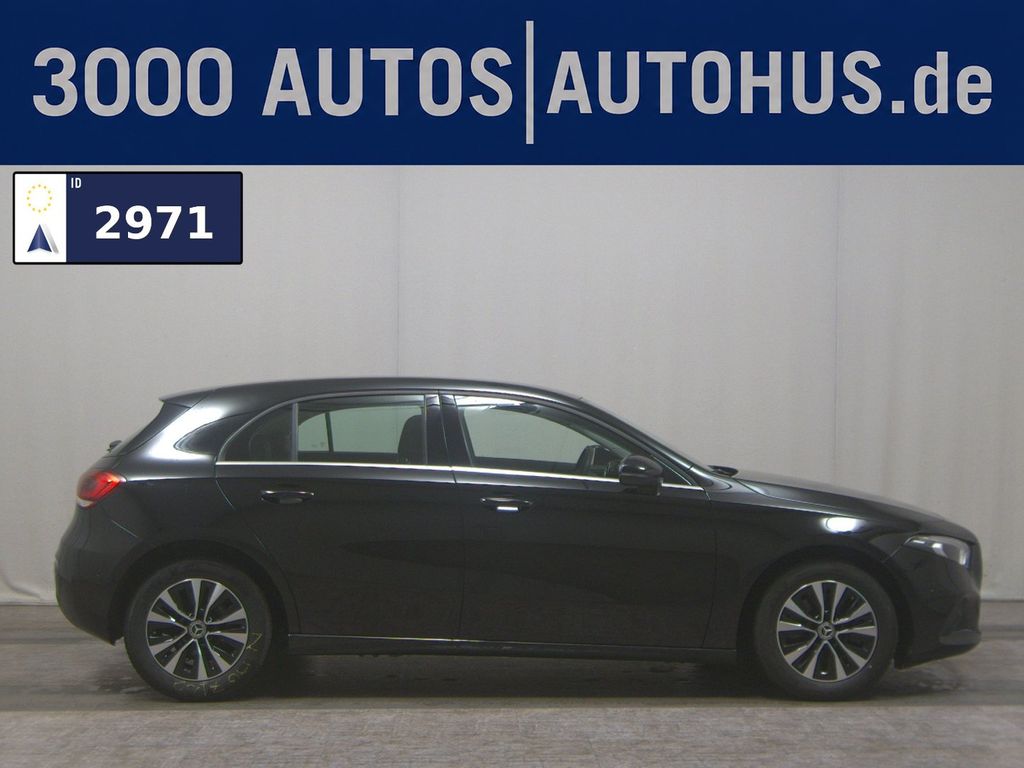 Bild des Angebotes Mercedes-Benz A 180 d Navi LED Shz RfK PDC T-Leder