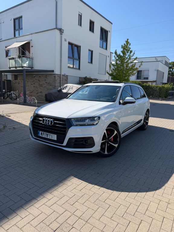Audi Q7 ACC Pano 3xS-Line7-Sitze 360°Matrix Bose Voll