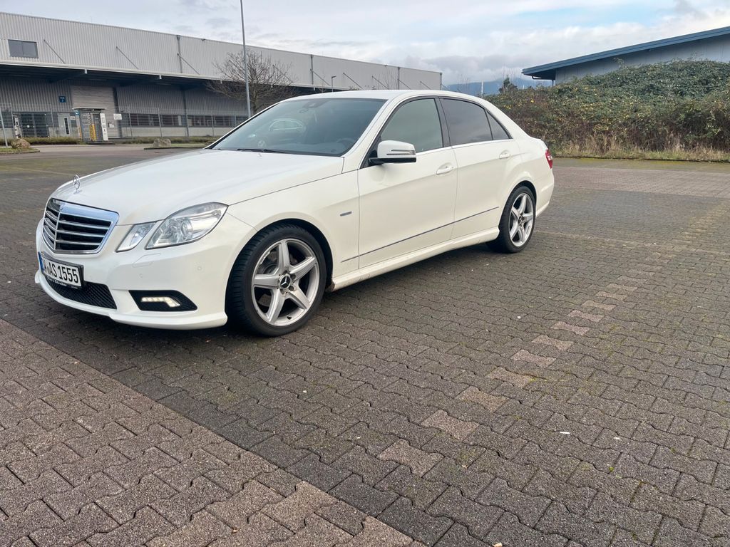 Bild des Angebotes Mercedes-Benz E 220 CDI BlueEFFICIENCY AVANTGARDE AVANTGARDE