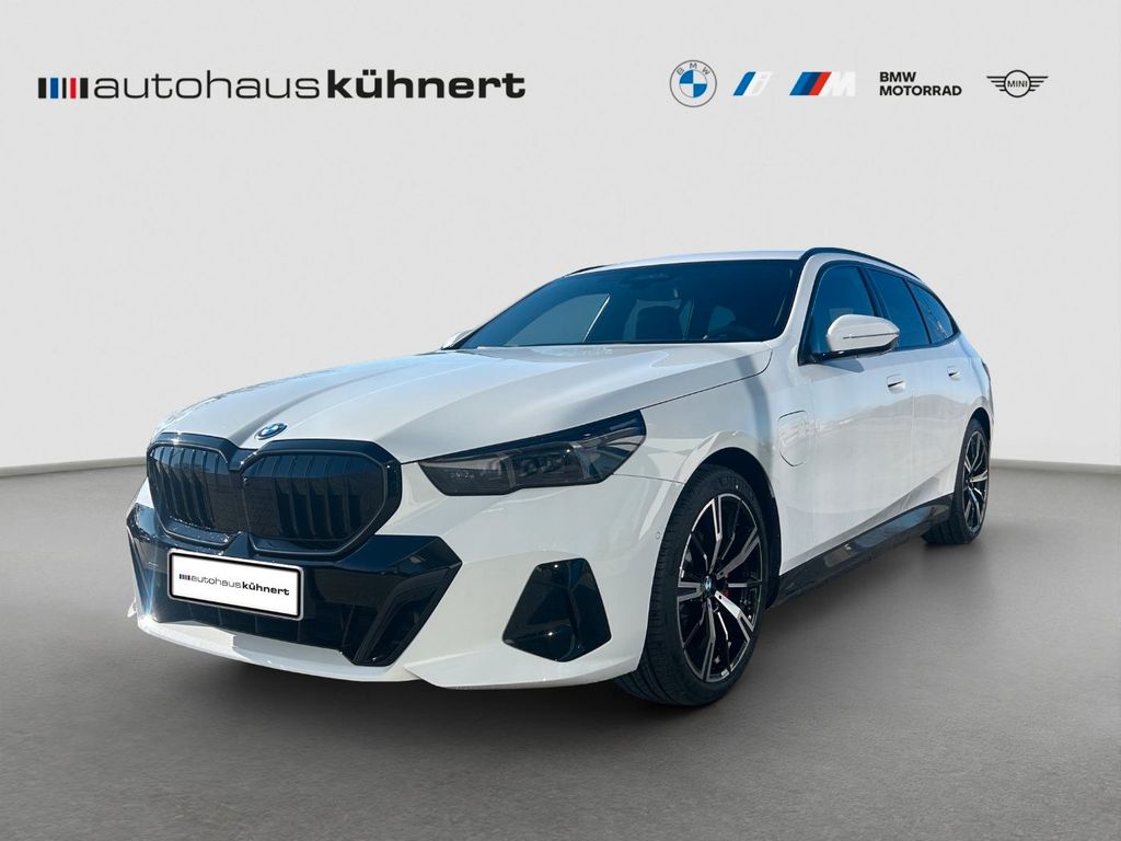 Bild des Angebotes BMW 530e xDrive Touring M-Sport Hybr. UPE 87.380 EUR