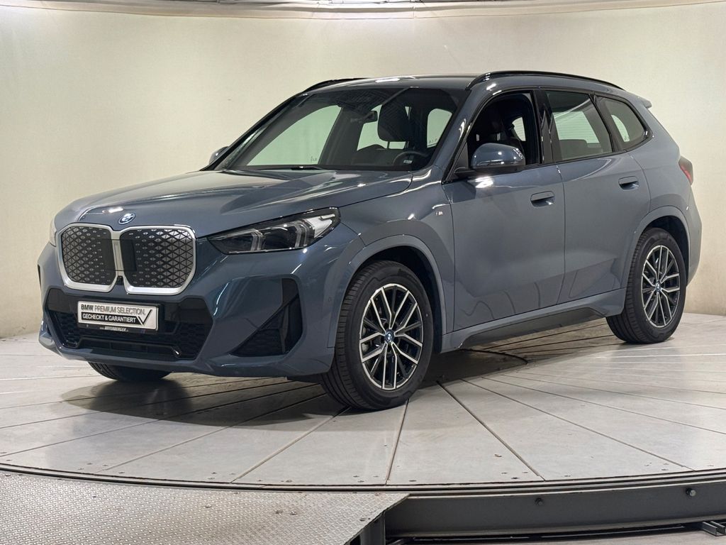 Bild des Angebotes BMW iX1 xDrive30 M Sportpaket AHK ACC 360° HUD HK