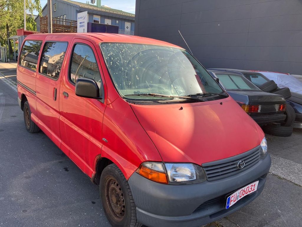Toyota Hiace Lang-9 Sitzer-WhatsApp +4917670842236