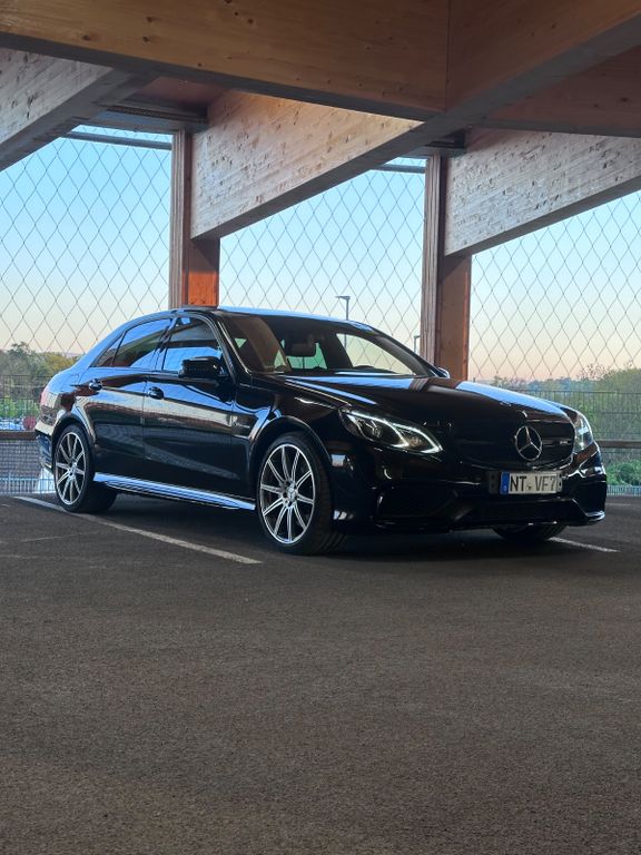Bild des Angebotes Mercedes-Benz E63 AMG 4Matic Facelift | Liebhaber Fahrzeug