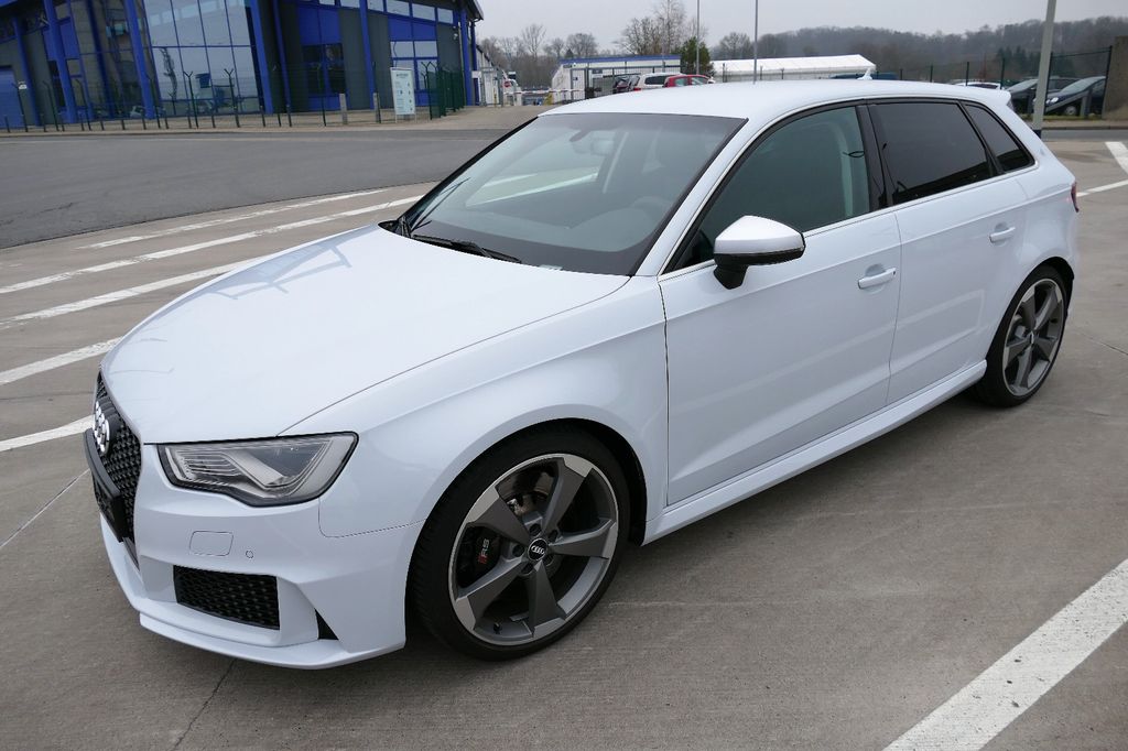 Bild des Angebotes Audi RS3 2.5 TFSI S tronic quattro Sportback 1.HAND