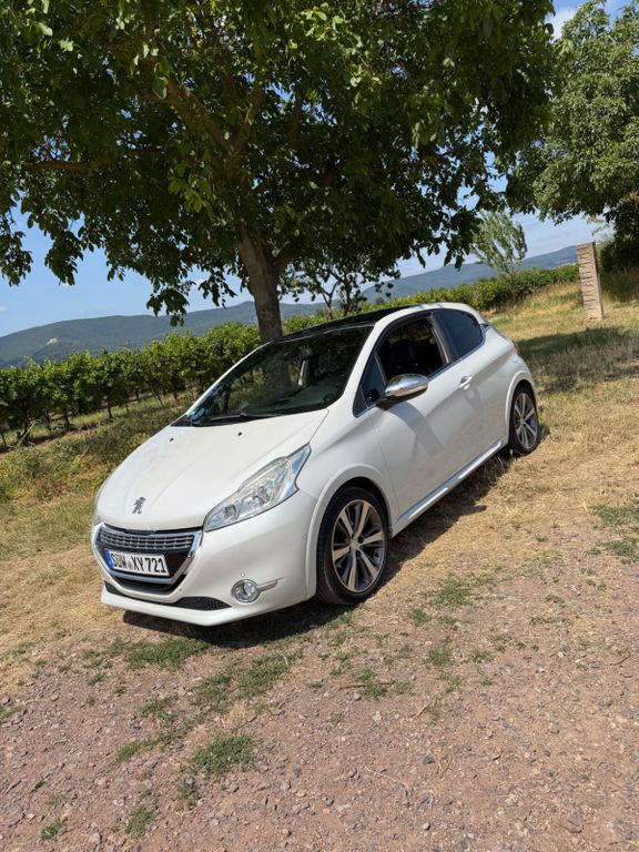 Peugeot 208 1.6 XY 120 VTi XY