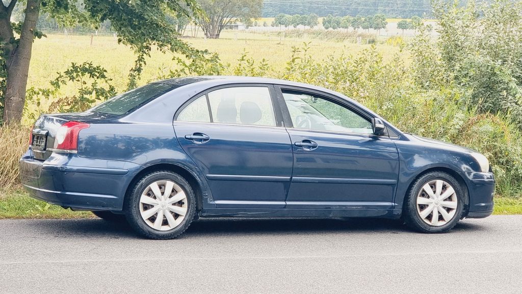 Bild des Angebotes Toyota Avensis Sol 1.8-l-VVT-i