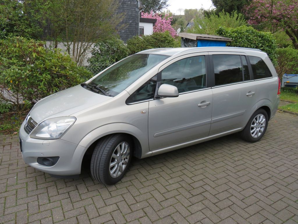 Bild des Angebotes Opel Zafira 1.9 CDTI 110kW Automatik HU neu