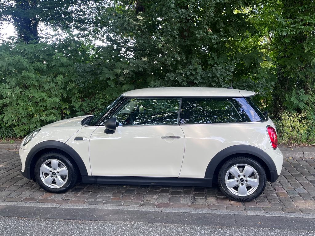 Bild des Angebotes MINI TÜV & große Inspektion neu | unfallfrei