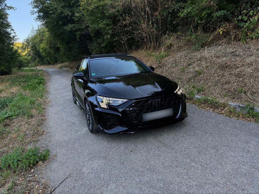 Bild des Angebotes Audi RS3 Limousine Performance 1/300